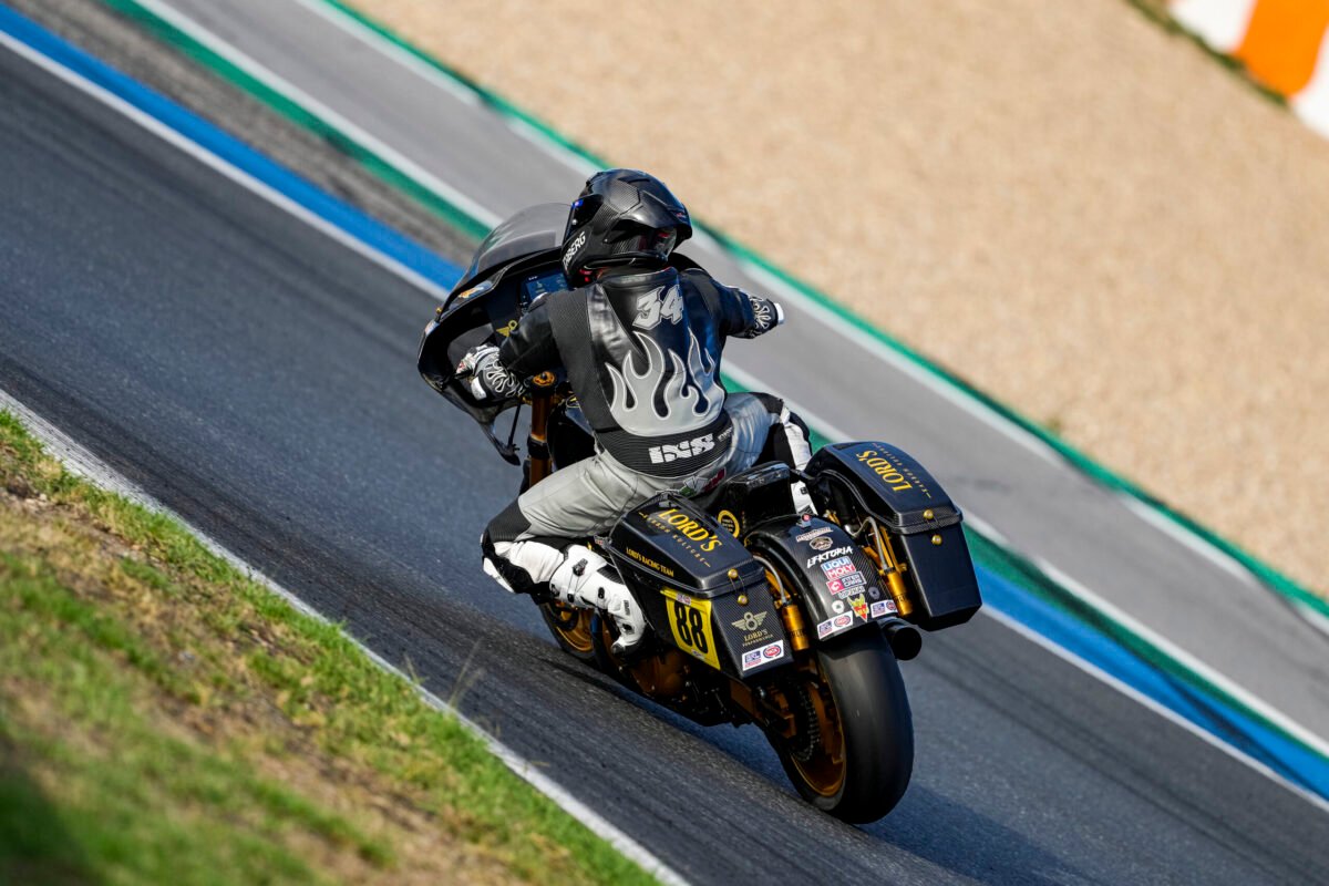 harley-carbon-fenders